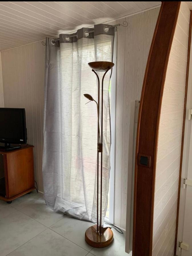 Magnifique Bas De Maison Deux Situé Prés Des Plages Et Du Golf *